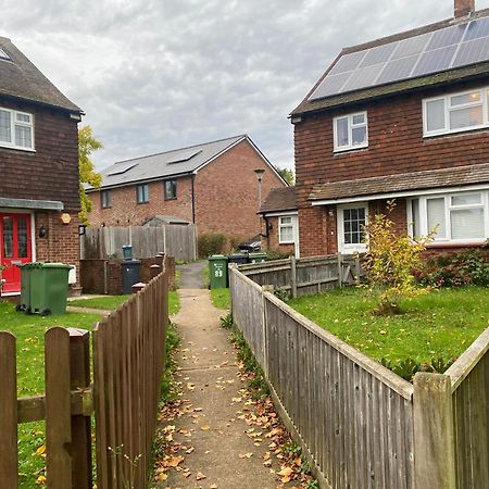 Cosy Apartment With Private Access And Kitchenette In Guildford (Adults Only) Worplesdon Екстериор снимка